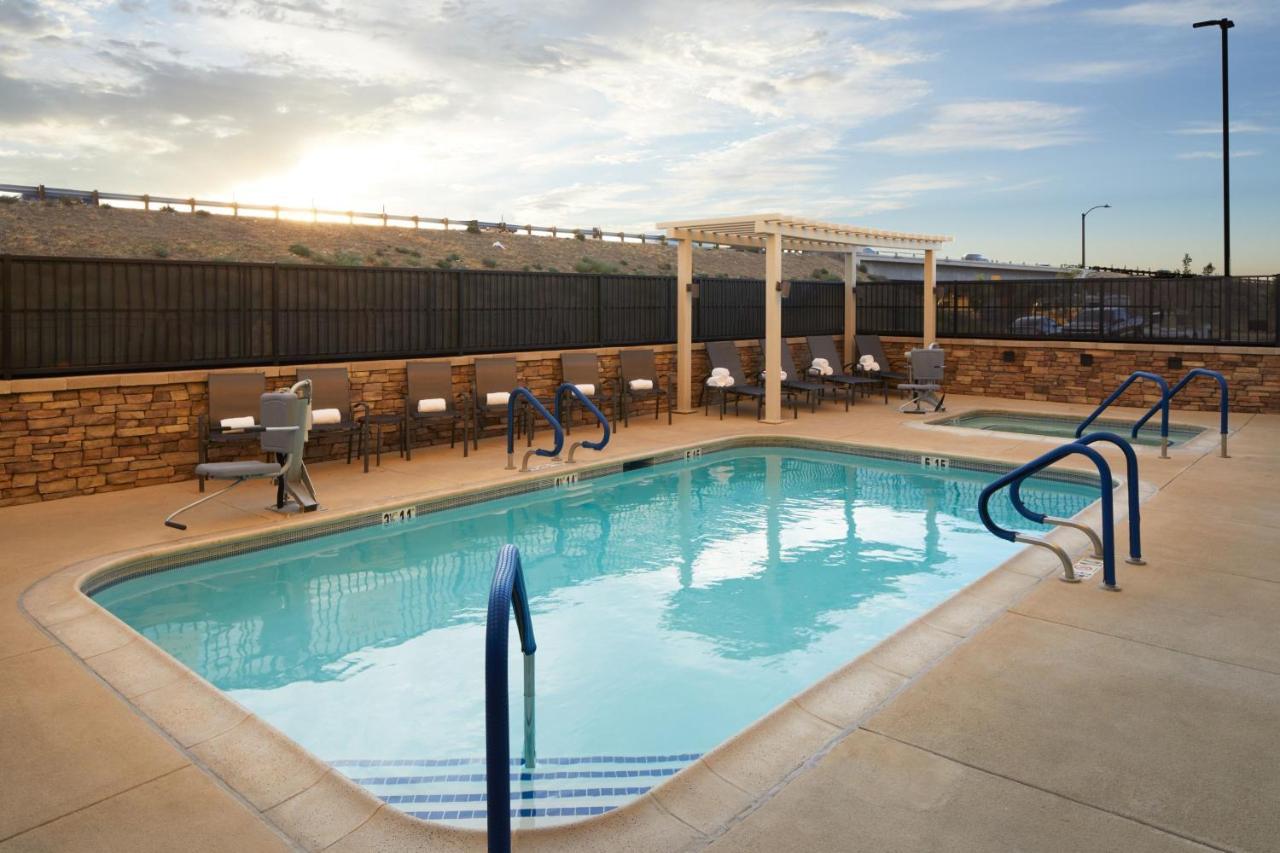 Fairfield By Marriott Inn & Suites Palmdale West Exterior foto